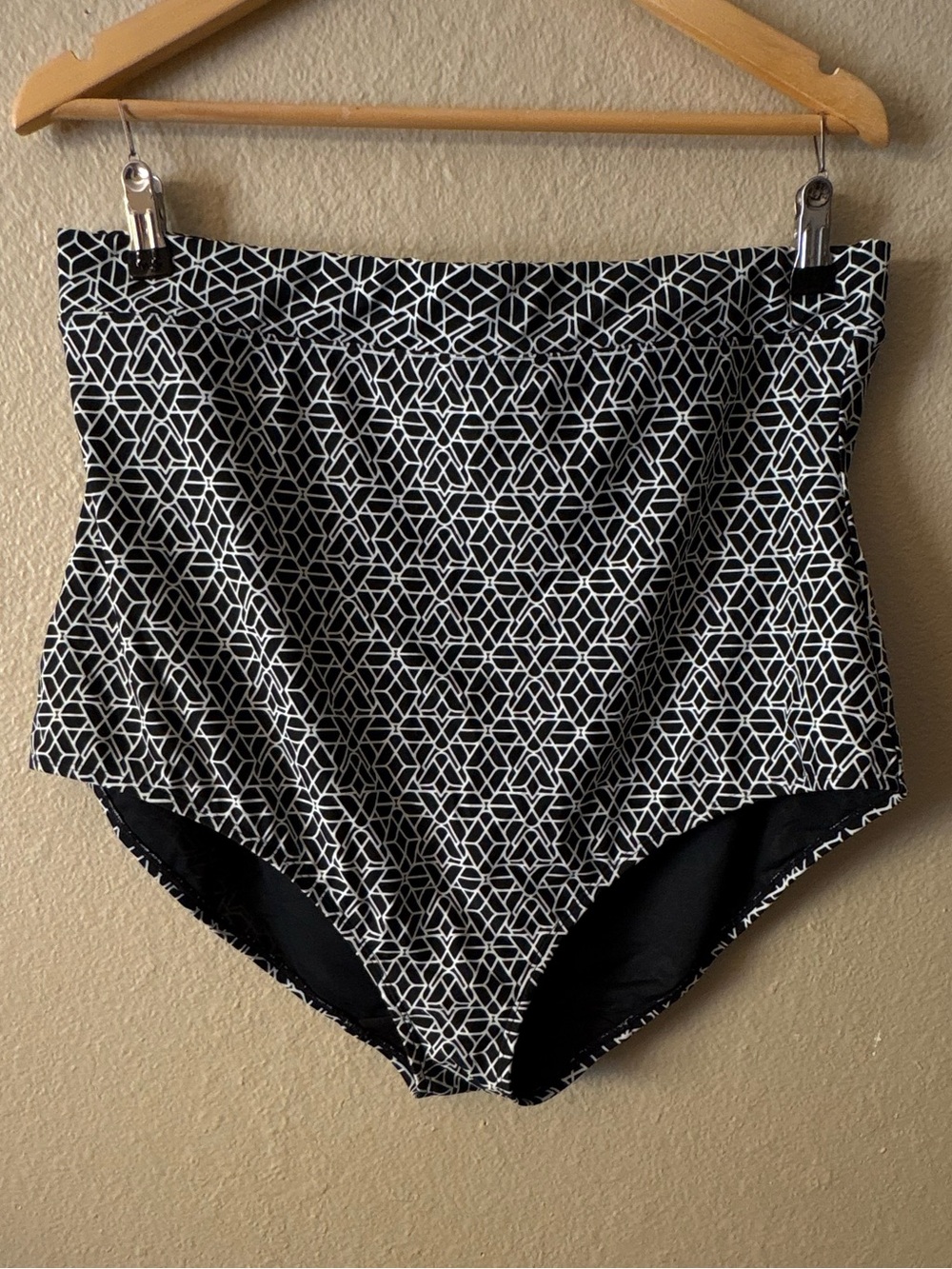 High Waist Black White Geometric Bikini Bottoms Size 22 Plus Swim Bottom